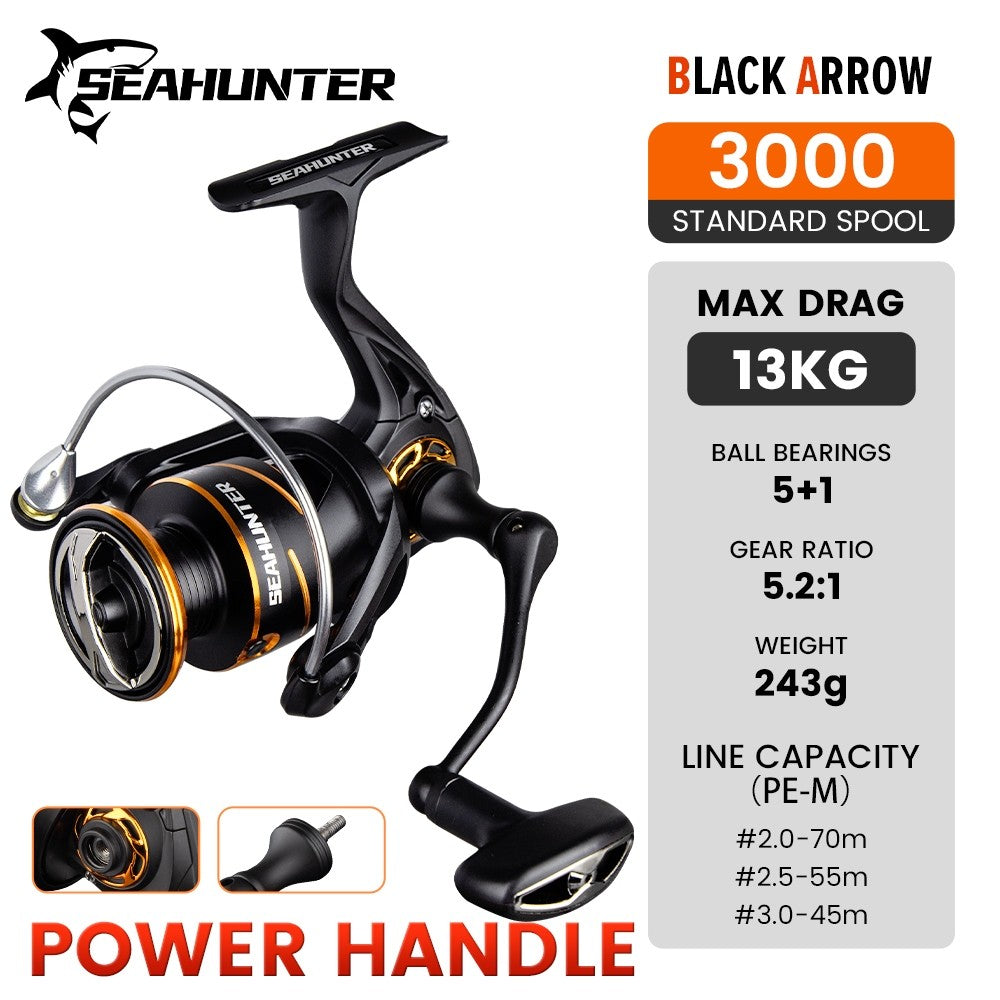 [OFFICIAL] SeaHunter BLACK ARROW Reel Pancing Power Handle Spinning Reel,Hendel Reel Ukuran 1000-3000,Kumparan Dangkal Aluminium,5+1BB Ball Bearings,5:2:1Gear Ratio,13KG Max Drag,Suitable for Saltwater and Freshwater